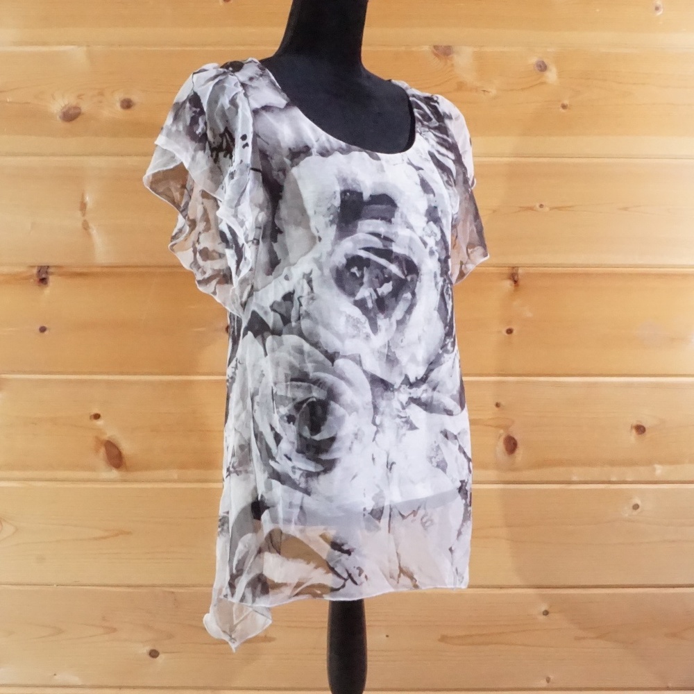 One World Semi Sheer Short Sleeve Pullover Blouse